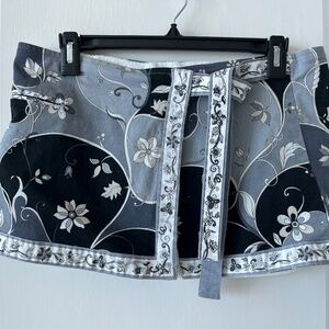 Juicy Couture Beach Royalty Floral Velour Mini Skirt – Size L